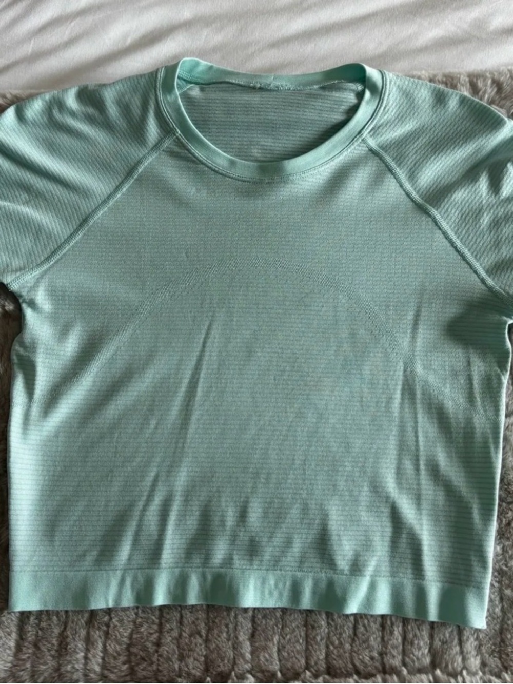 Lululemon Cropped Swiftly Tech Shirt